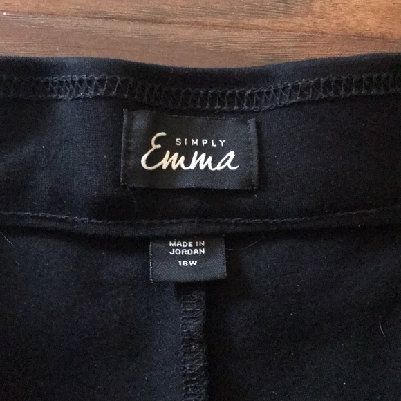 Simply Emma Women’s dress pants Size 16W color black has a small stain no damage - Picture 6 of 13